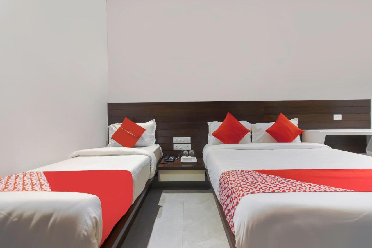 Hotel Flora Suites Bombaj Zewnętrze zdjęcie