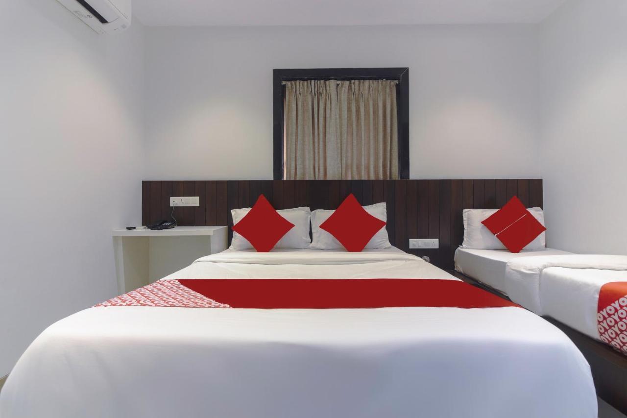 Hotel Flora Suites Bombaj Zewnętrze zdjęcie