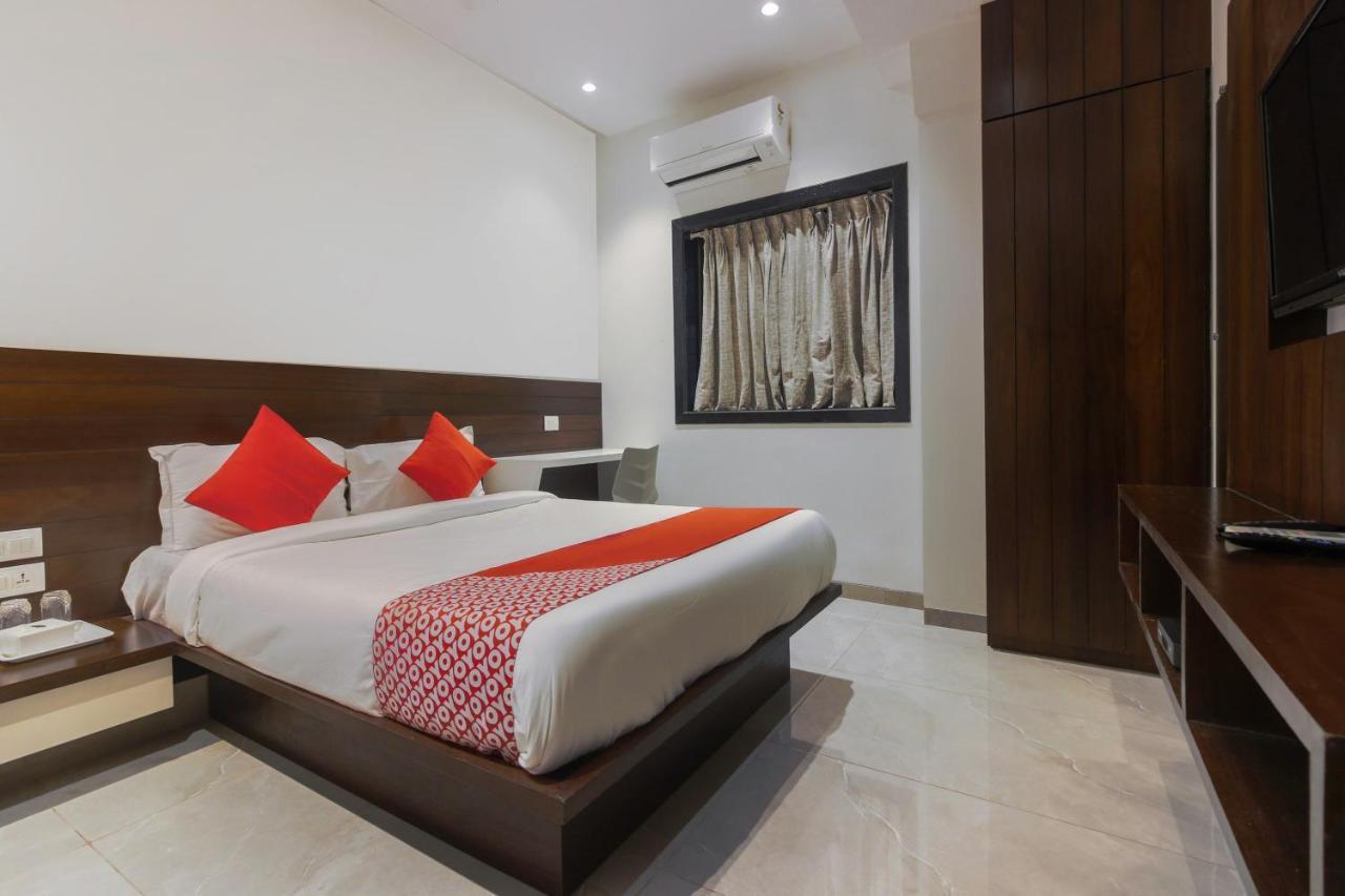 Hotel Flora Suites Bombaj Zewnętrze zdjęcie