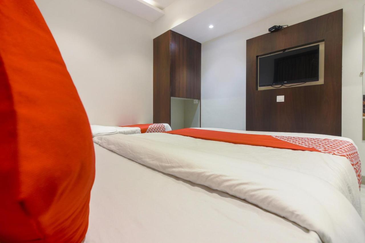 Hotel Flora Suites Bombaj Zewnętrze zdjęcie