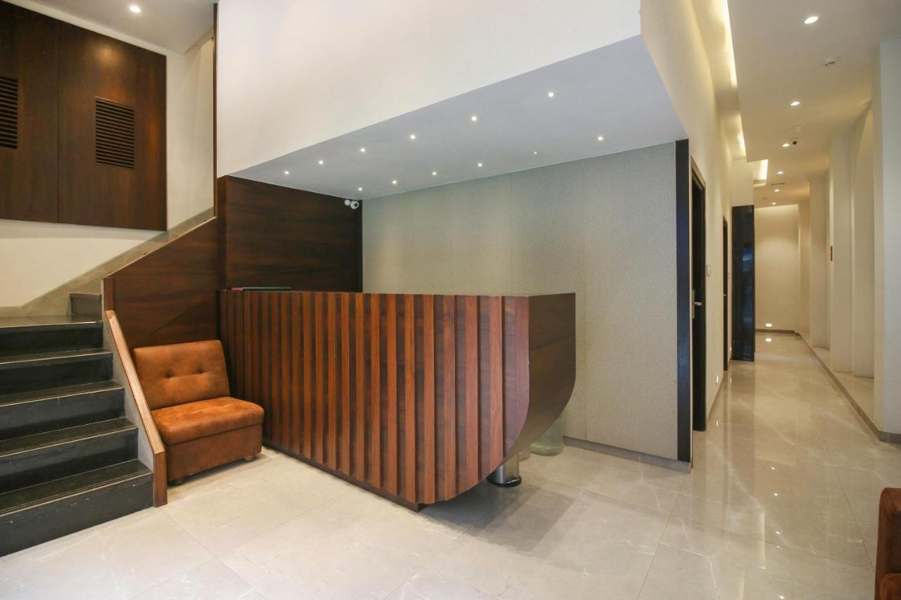 Hotel Flora Suites Bombaj Zewnętrze zdjęcie